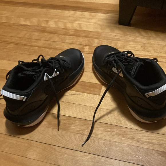 Mens Under Armour shoes - Picture 5 of 8